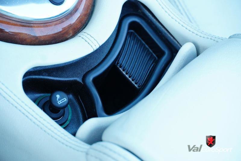 Used 2003 Jaguar XK8 Convertible image 28