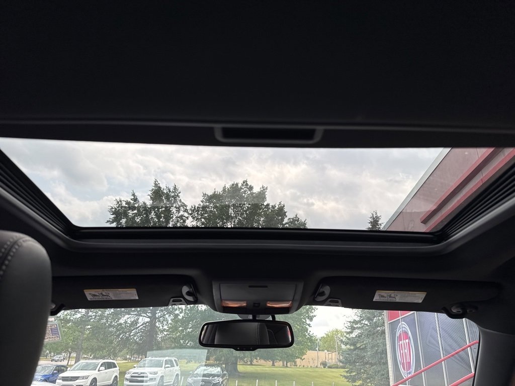 Used 2008 Dodge Challenger SRT8 image 40