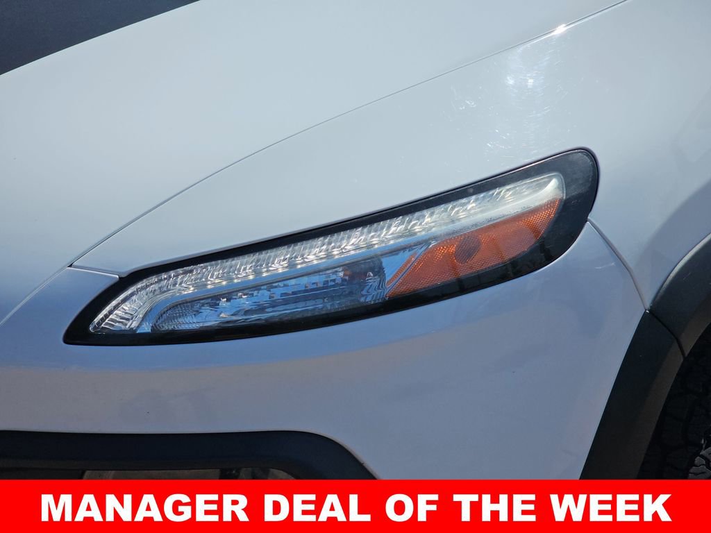 Used 2016 Jeep Cherokee Trailhawk w/ Comfort/Convenience Group image 33