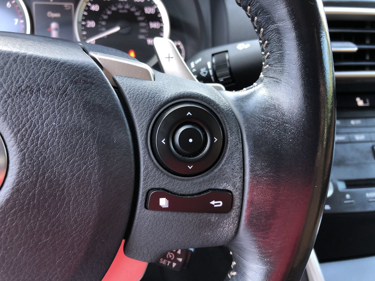 Used 2016 Lexus IS 200t RWD image 21