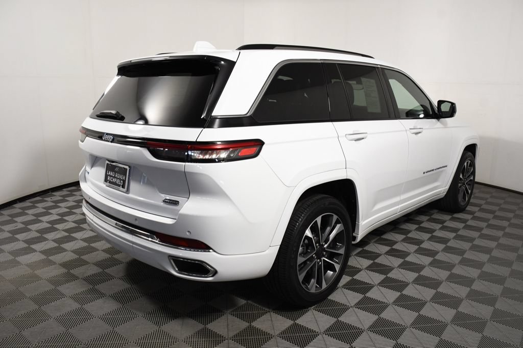 Used 2022 Jeep Grand Cherokee Overland AWD/4WD image 6