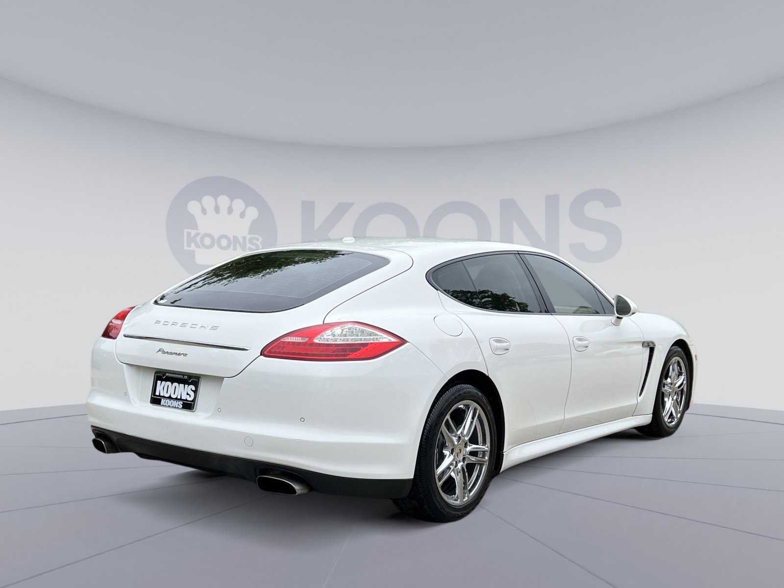 Used 2011 Porsche Panamera RWD image 11