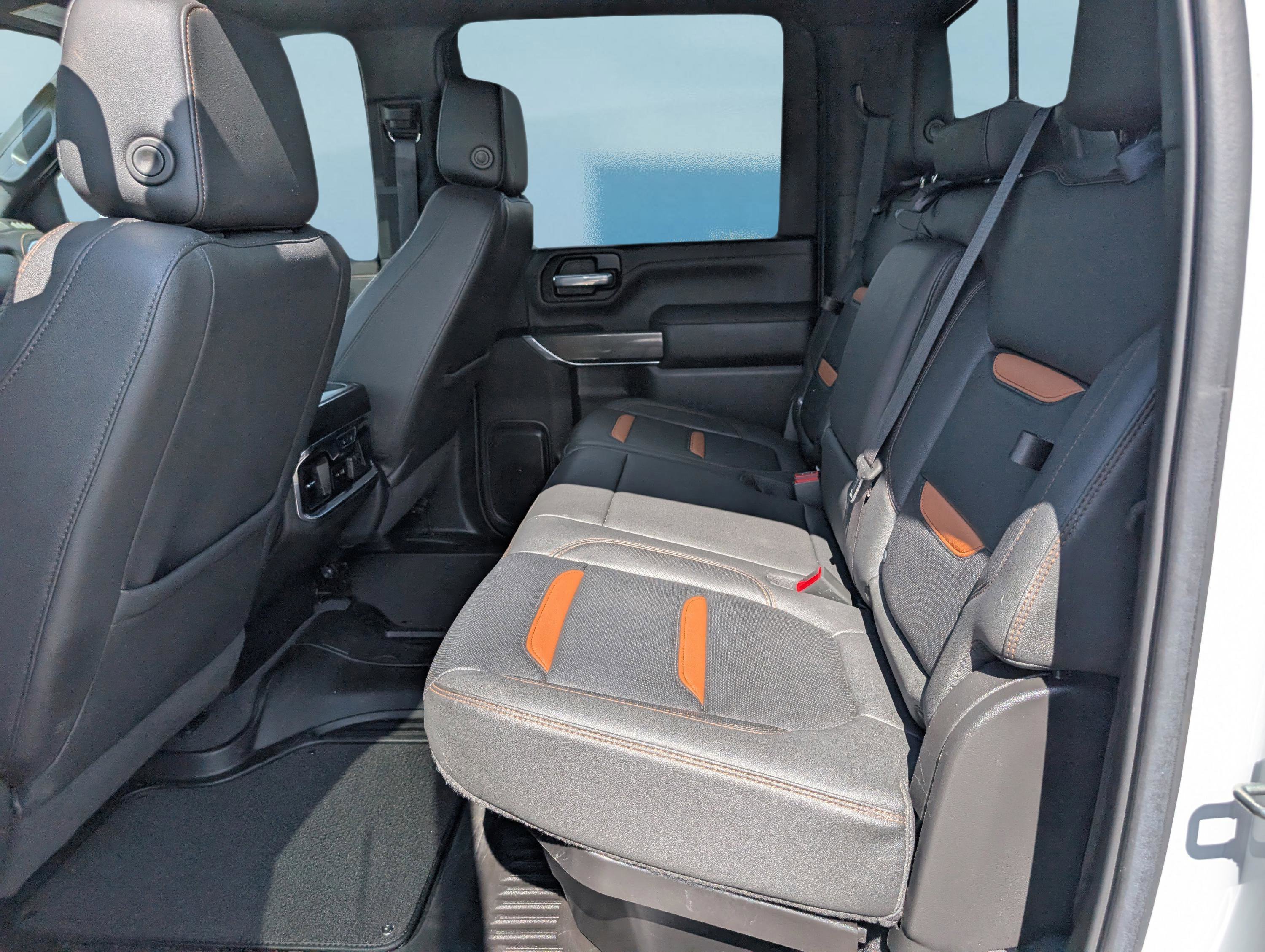 Used 2023 GMC Sierra 2500 AT4 w/ AT4 Preferred Package image 14