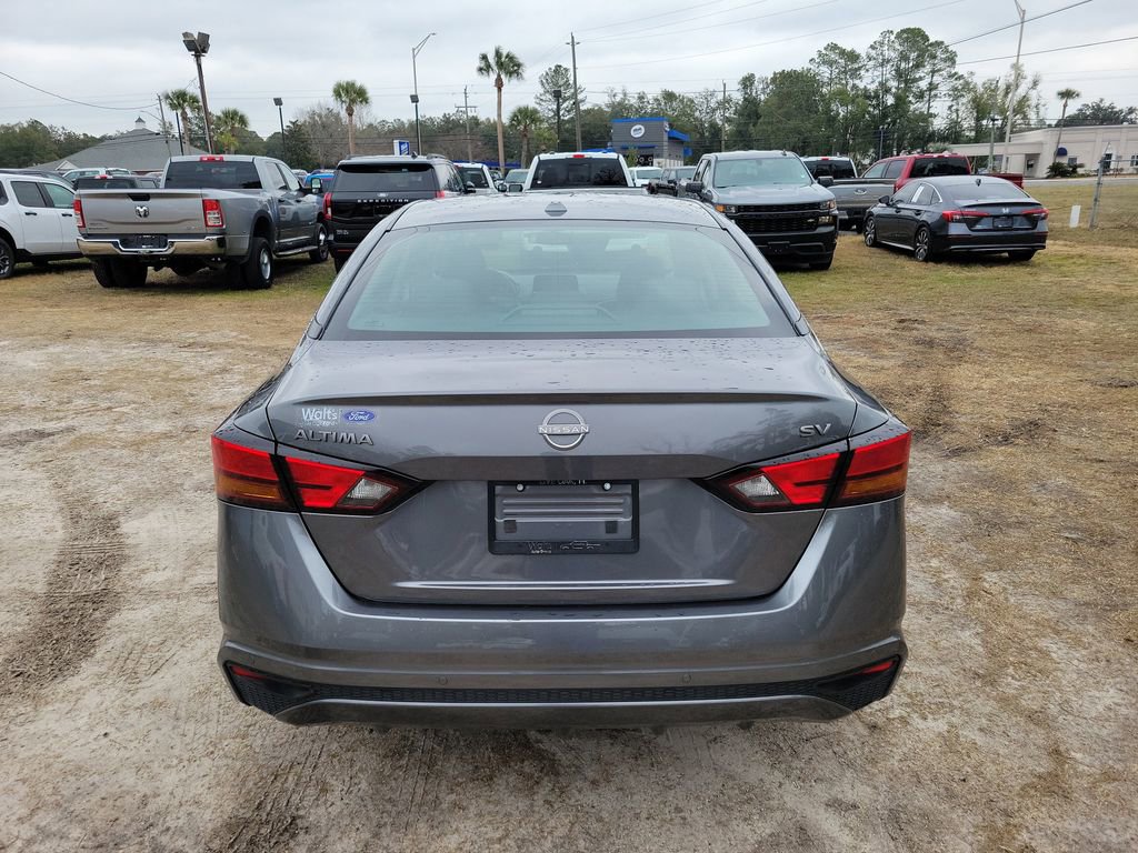 Used 2024 Nissan Altima 2.5 SV image 9