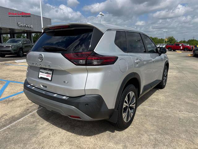 Used 2022 Nissan Rogue SV FWD image 7