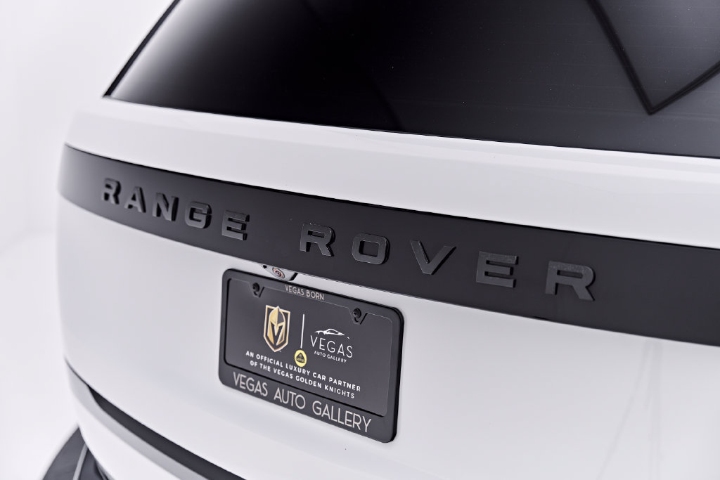 Used 2025 Land Rover Range Rover Long Wheelbase SE AWD/4WD image 20
