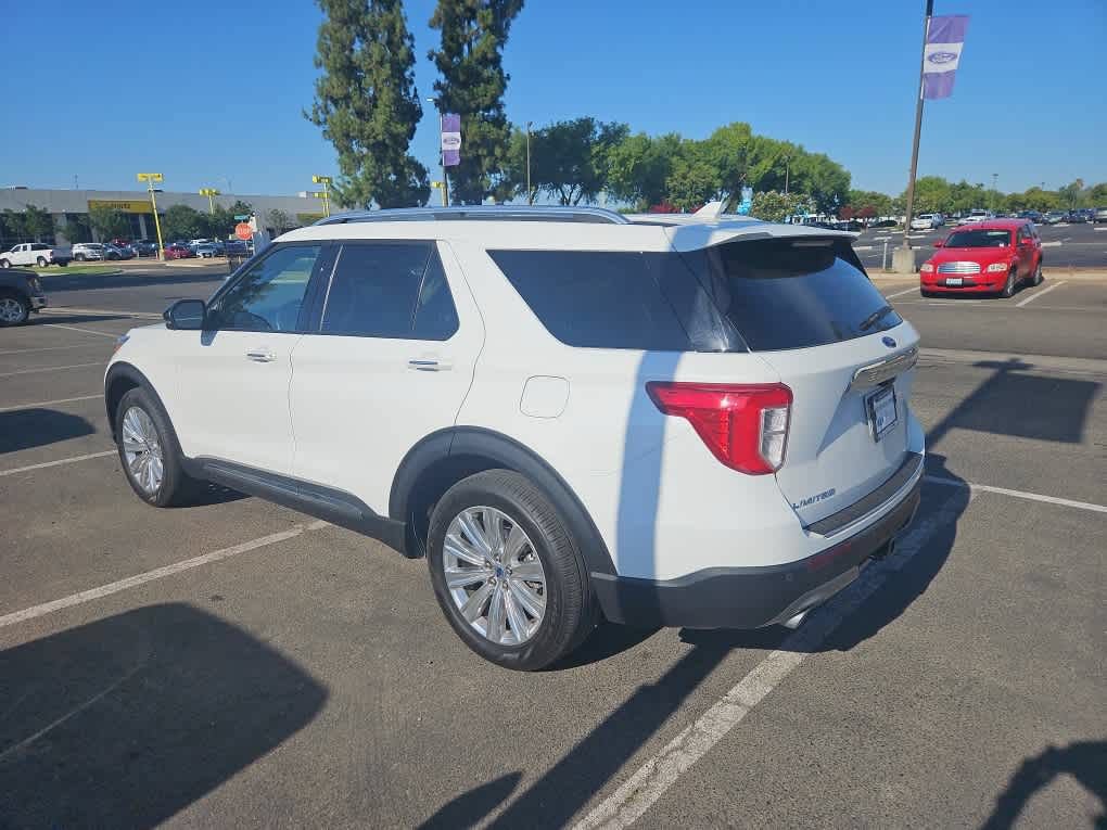Used 2023 Ford Explorer Limited w/ Limited Technology Package RWD image 5