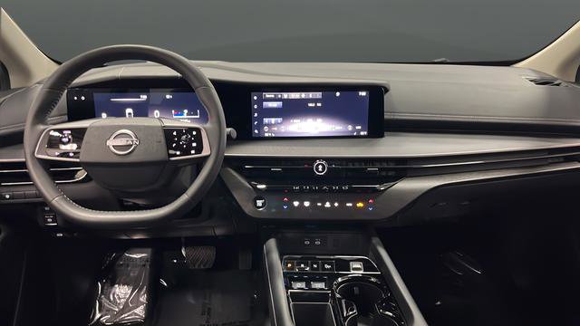 Used 2025 Nissan Murano SV AWD/4WD image 11