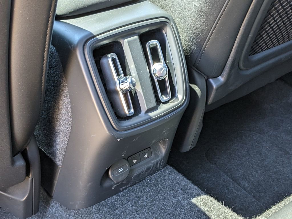 Certified 2023 Volvo XC40 Recharge Ultimate AWD/4WD image 24