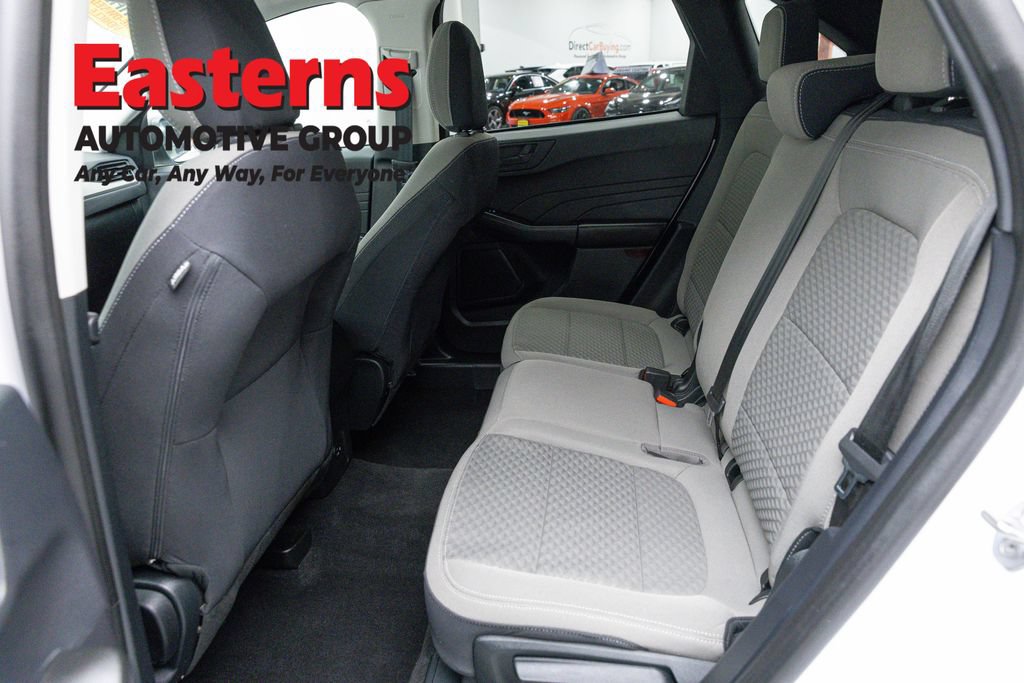 Used 2022 Ford Escape SE FWD image 21