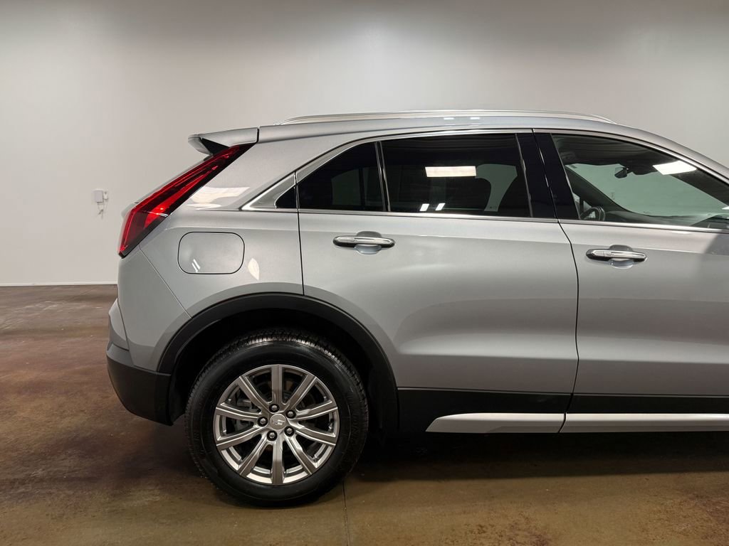 Used 2023 Cadillac XT4 Premium Luxury image 34