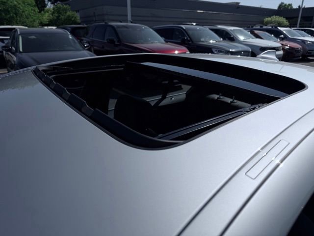 Used 2017 BMW 540i xDrive AWD/4WD image 11
