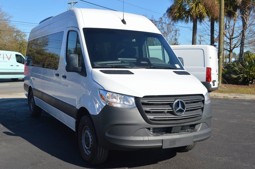 Used 2025 Mercedes-Benz Sprinter 2500 image 9