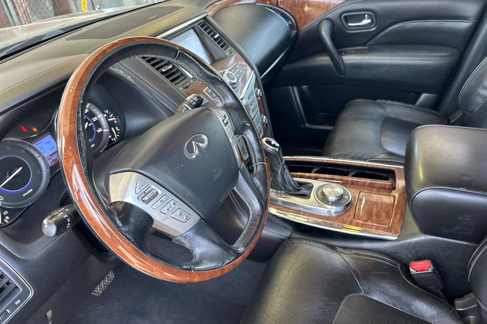 Used 2018 INFINITI QX80 4WD w/ Driver Assistance Package image 10