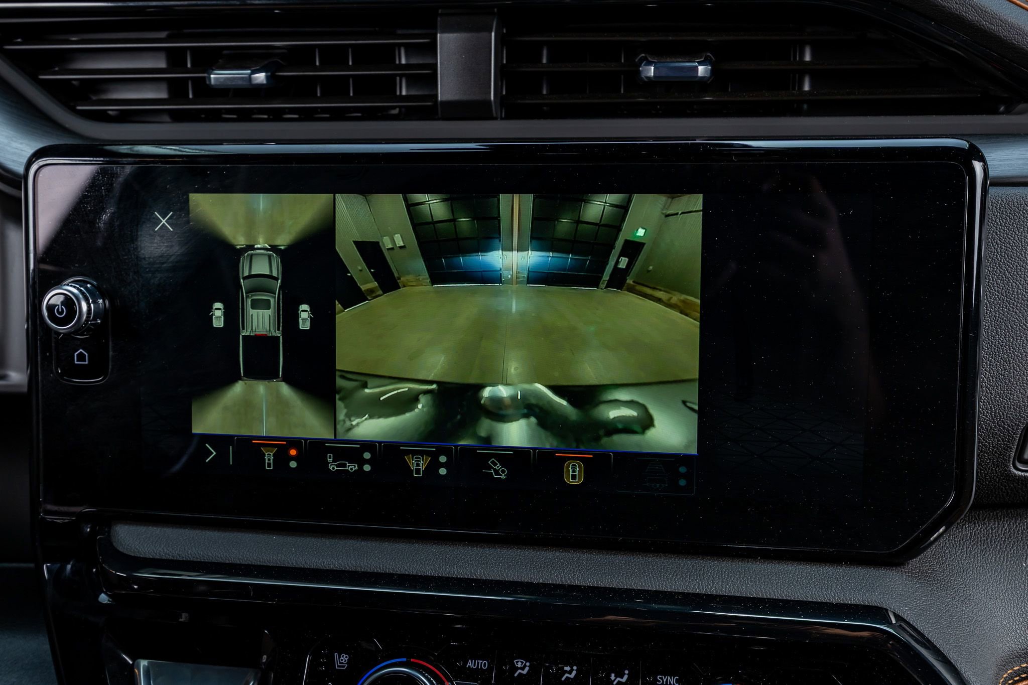 Used 2026 GMC Sierra 1500 AT4 image 25