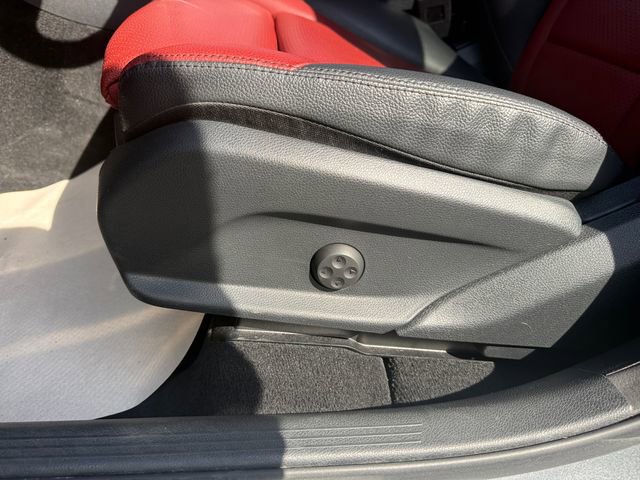 Used 2021 Mercedes-Benz GLC 300 4MATIC image 22