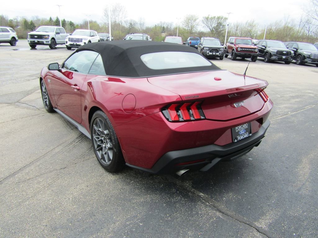 Used 2025 Ford Mustang GT Premium w/ GT Performance Package RWD image 10
