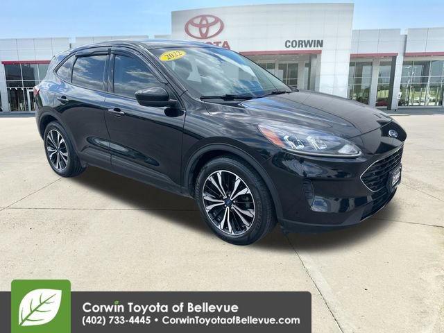 Used 2022 Ford Escape SE w/ SE Sport Appearance Package FWD image 1