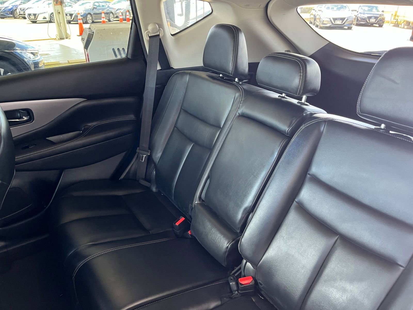 Used 2023 Nissan Murano SV image 39