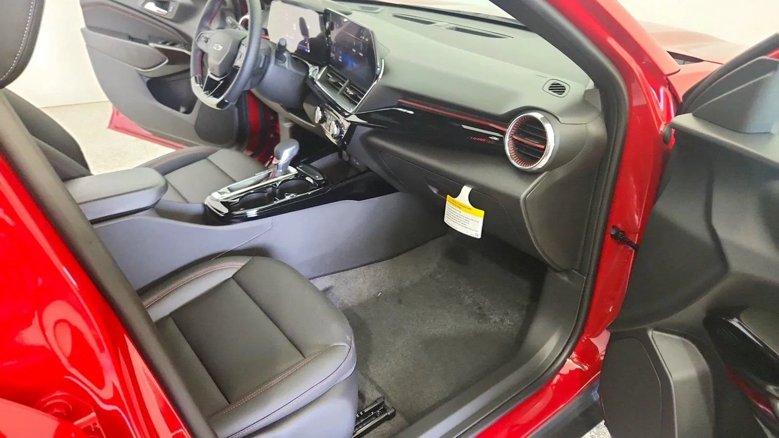 New 2026 Chevrolet Trax RS w/ Driver Confidence Package FWD image 27