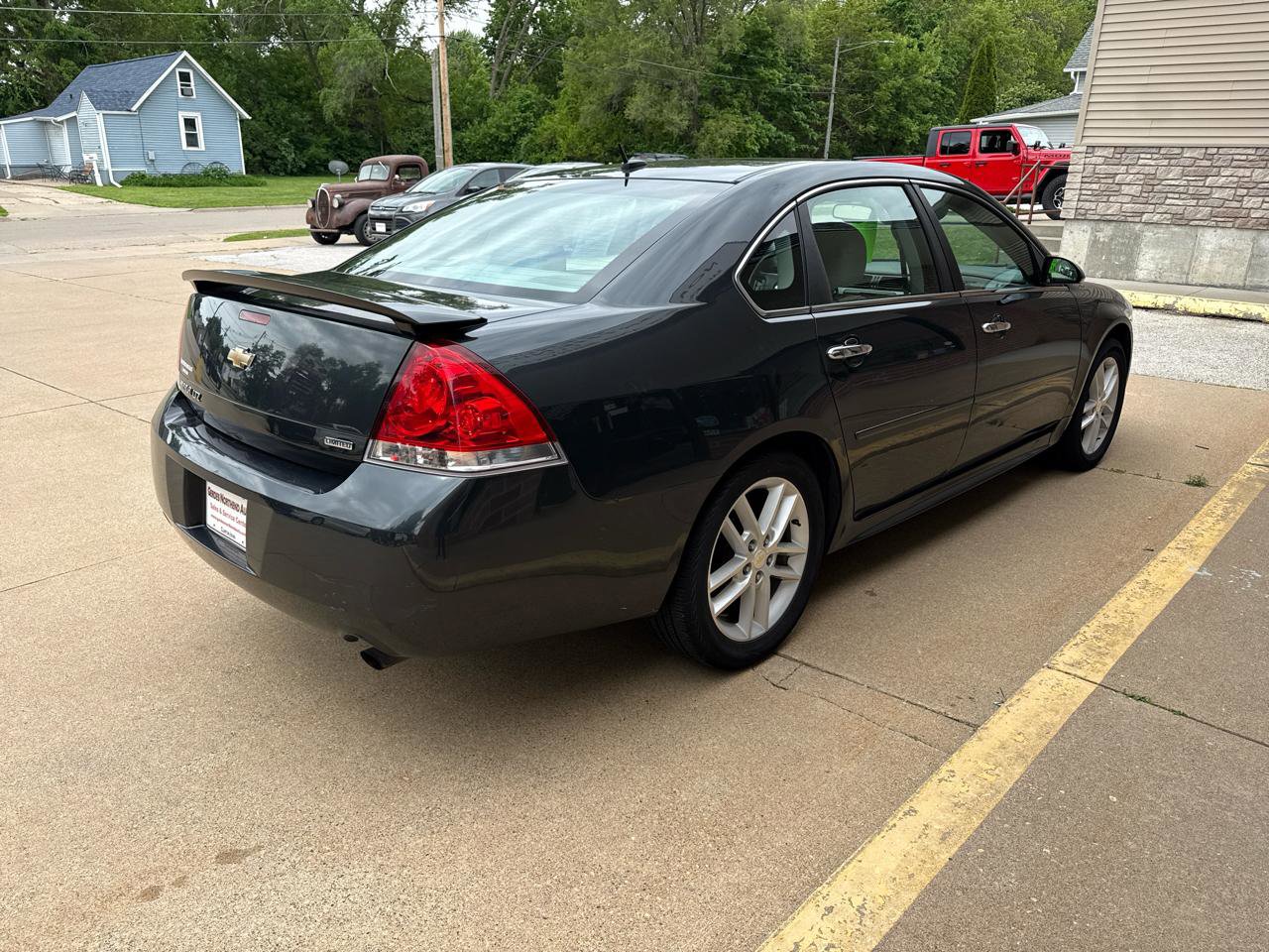 Used 2014 Chevrolet Impala LTZ FWD image 4