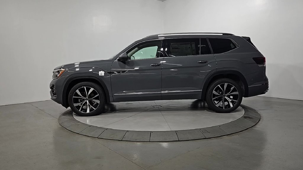 New 2026 Volkswagen Atlas SEL Premium R-Line AWD/4WD image 2