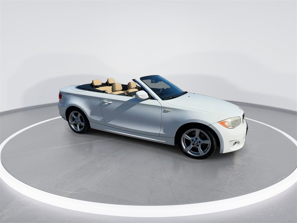Used 2012 BMW 128i Convertible image 17