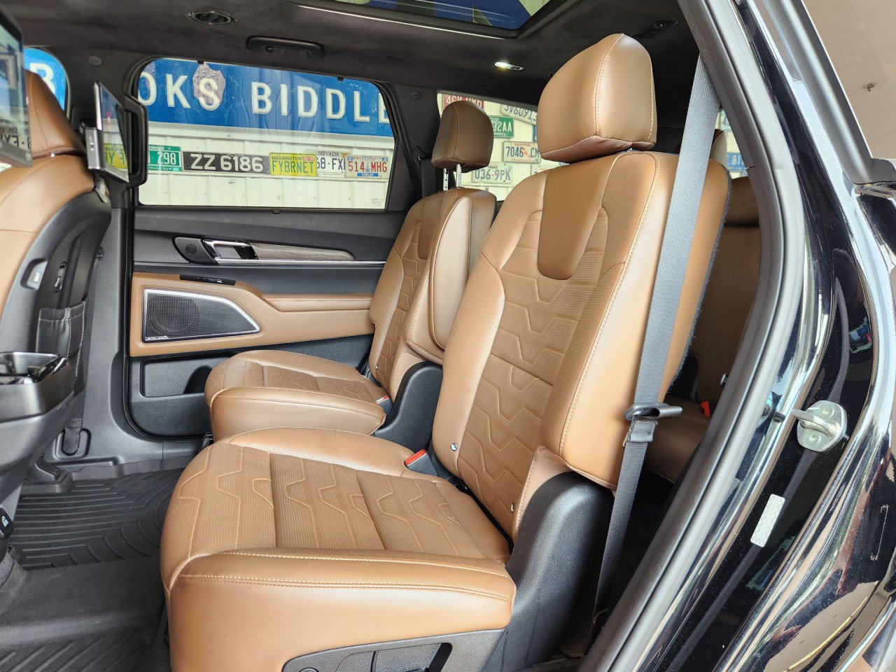 Used 2021 Kia Telluride SX w/ SX Prestige Package AWD/4WD image 6
