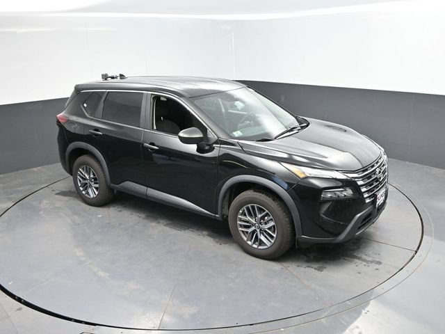 Used 2024 Nissan Rogue S AWD/4WD image 39