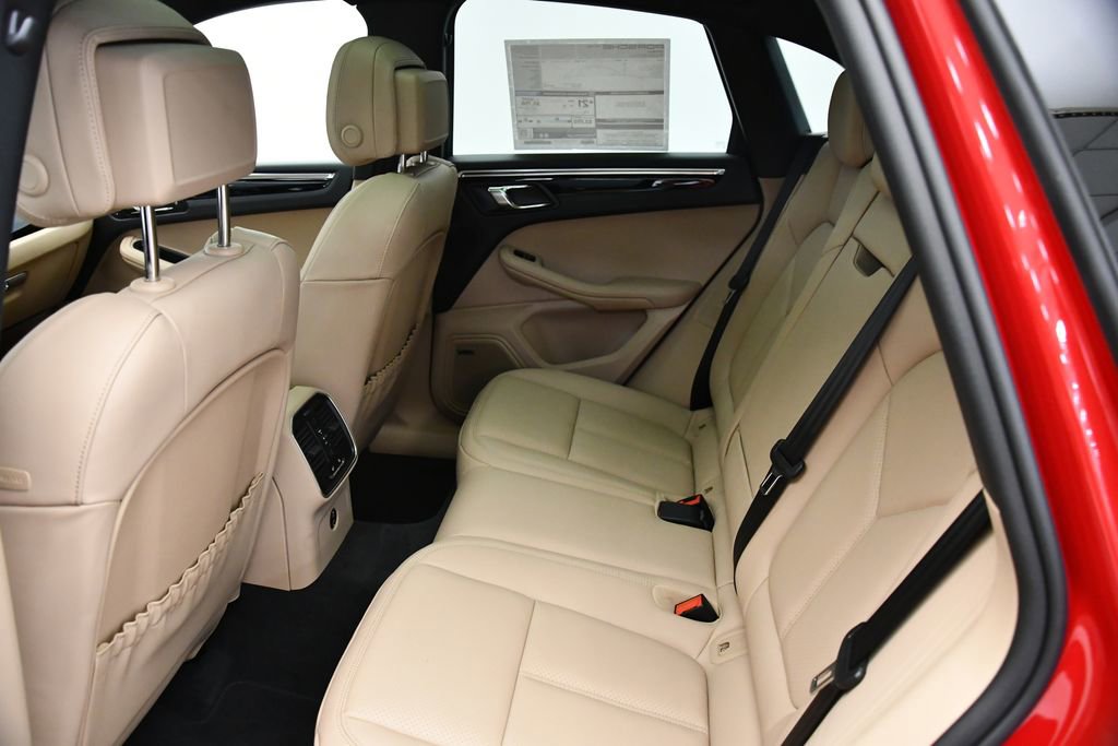 Used 2025 Porsche Macan Turbo image 41
