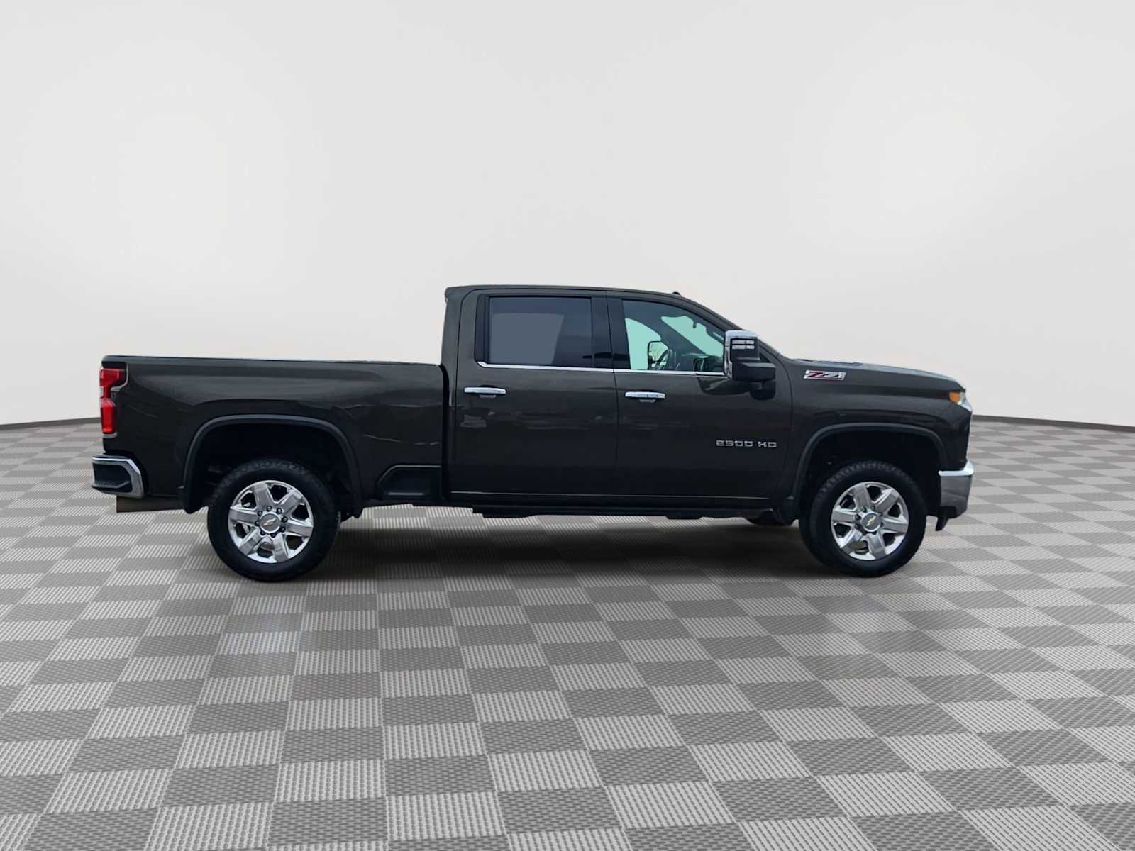 Used 2022 Chevrolet Silverado 2500 LTZ w/ LTZ Convenience Package image 9