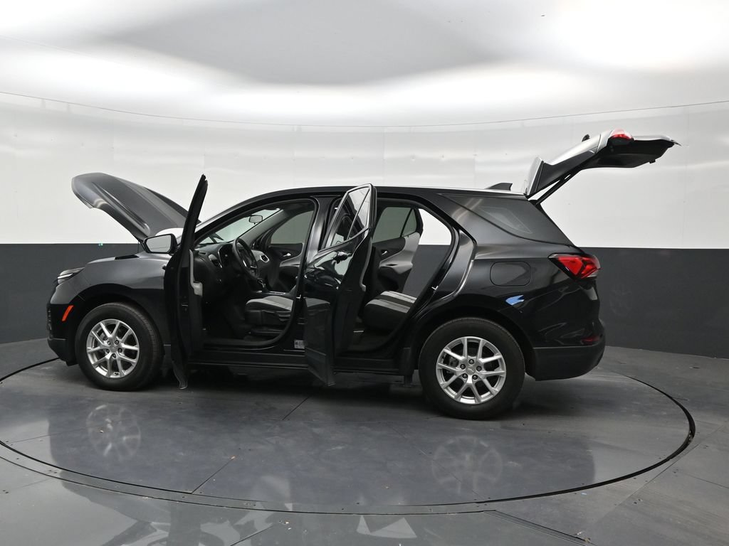 Used 2024 Chevrolet Equinox LS FWD image 29