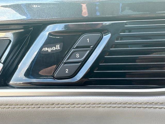 Used 2024 Jeep Wagoneer 2WD w/ Premium Group I image 39