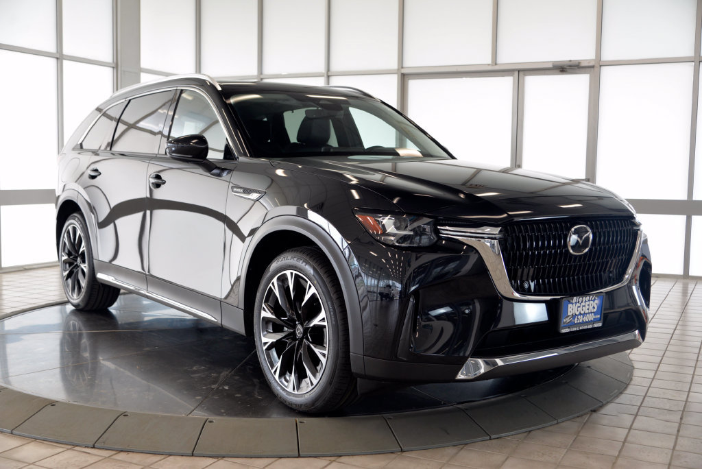 Certified 2024 MAZDA CX-90 Plug-In Hybrid w/ Premium Pkg AWD/4WD image 2