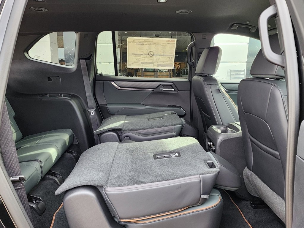 New 2026 GMC Acadia AT4 w/ Luxury Package image 48