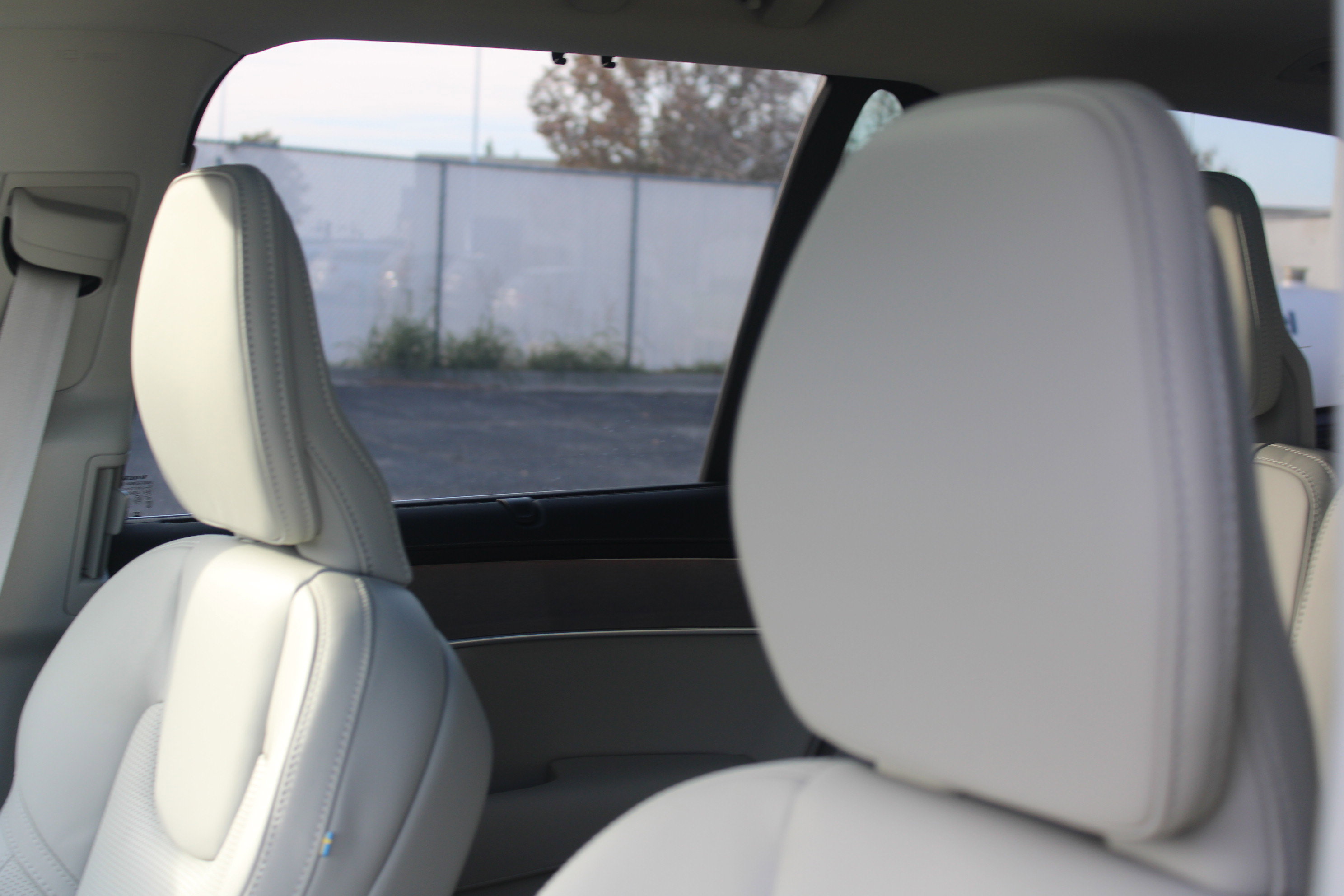 New 2026 Volvo XC90 T8 Ultra w/ Protection Package Premier AWD/4WD image 16