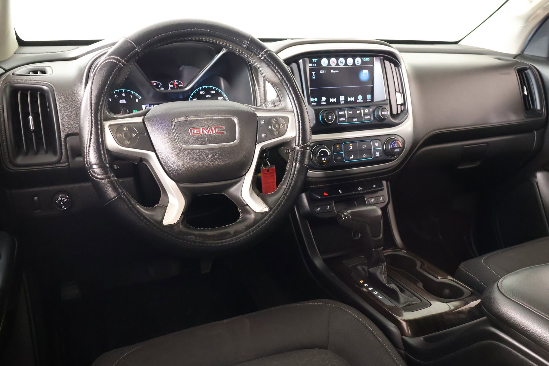 Used 2018 GMC Canyon SLE w/ SLE Convenience Package RWD image 2