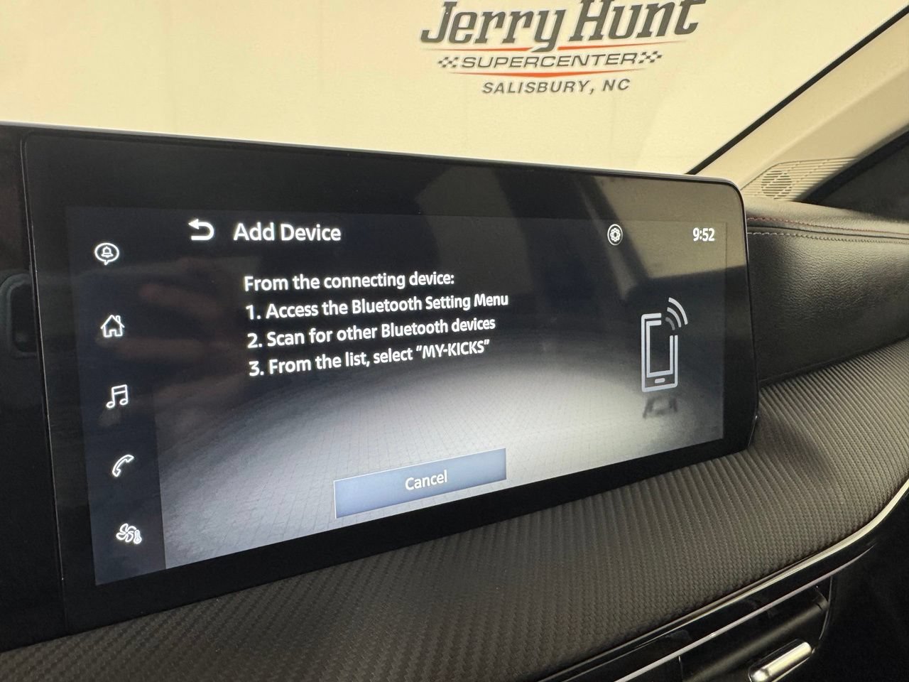 Used 2025 Nissan Kicks SR FWD image 19