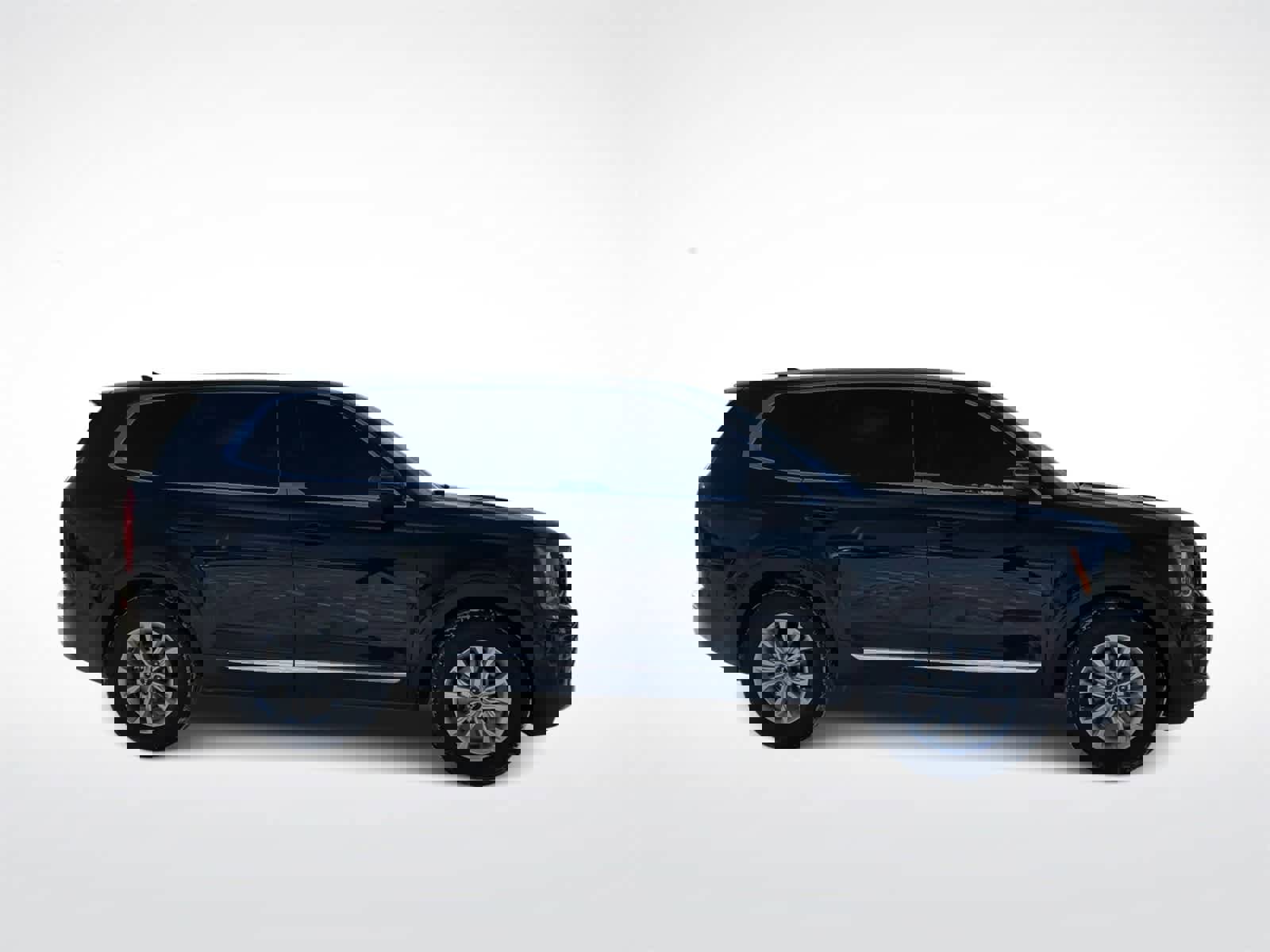 Used 2022 Kia Telluride LX image 2