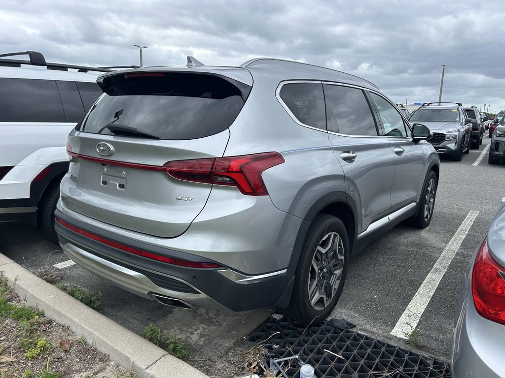 Used 2022 Hyundai Santa Fe Limited FWD image 4