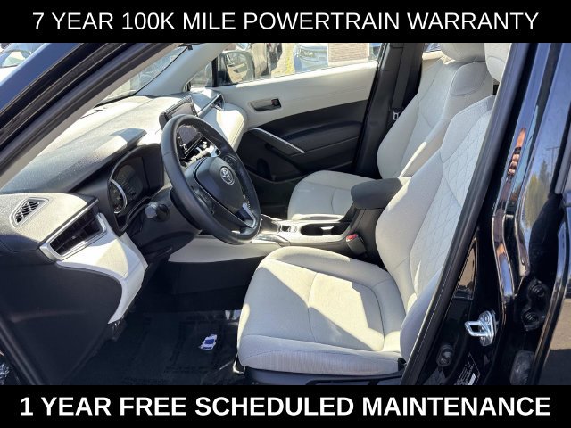 Used 2022 Toyota Corolla Cross LE AWD/4WD image 14