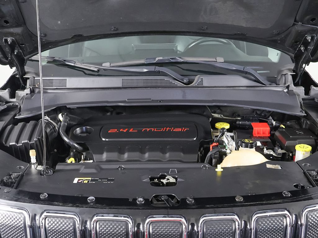 Used 2022 Jeep Compass Limited AWD/4WD image 19