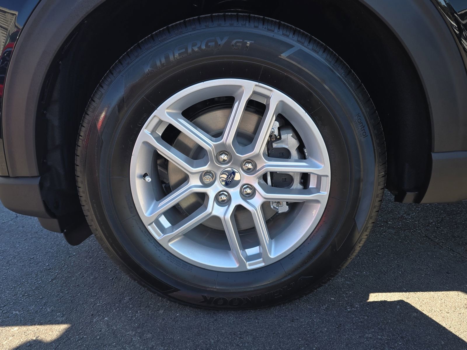 New 2026 Ford Explorer Active w/ Active Comfort Package image 27