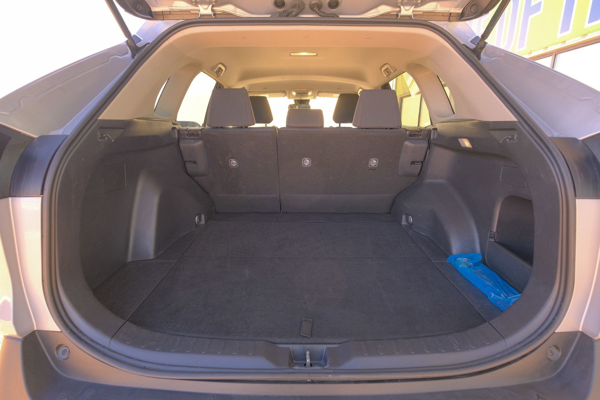 Used 2024 Toyota RAV4 LE image 22