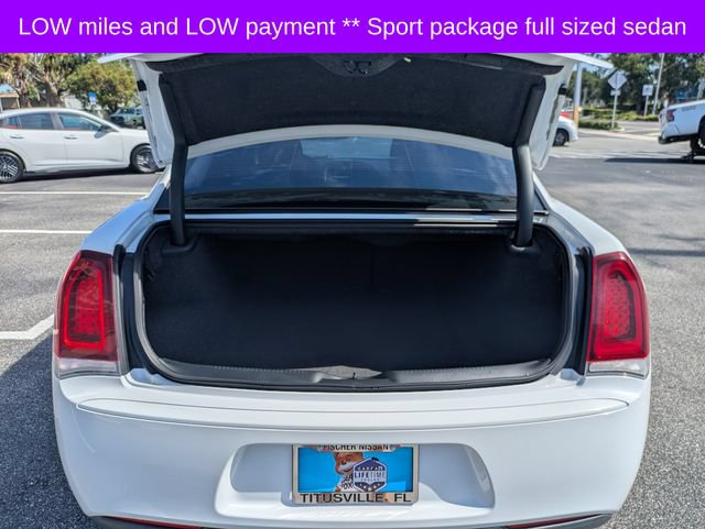 Used 2018 Chrysler 300 Touring w/ Sport Appearance Package RWD image 13