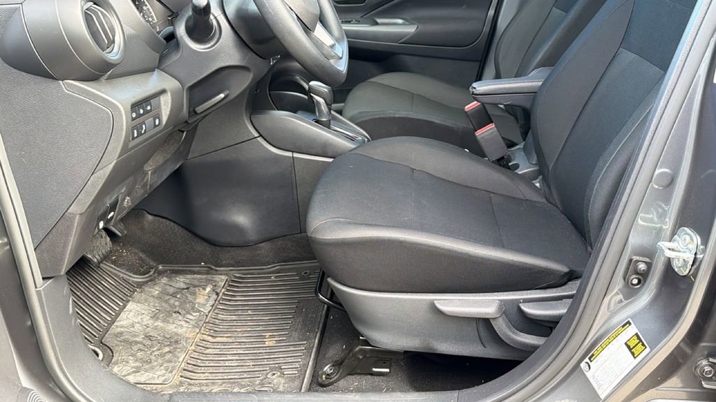Used 2025 Nissan Kicks Play S image 9