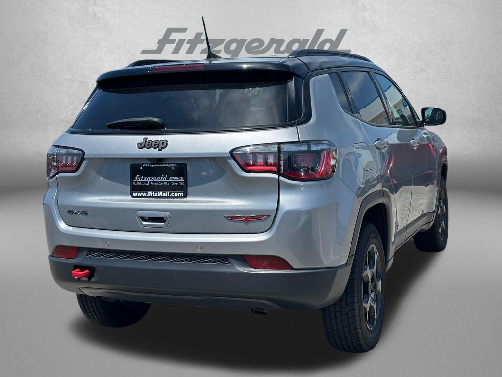 Used 2024 Jeep Compass Trailhawk AWD/4WD image 6