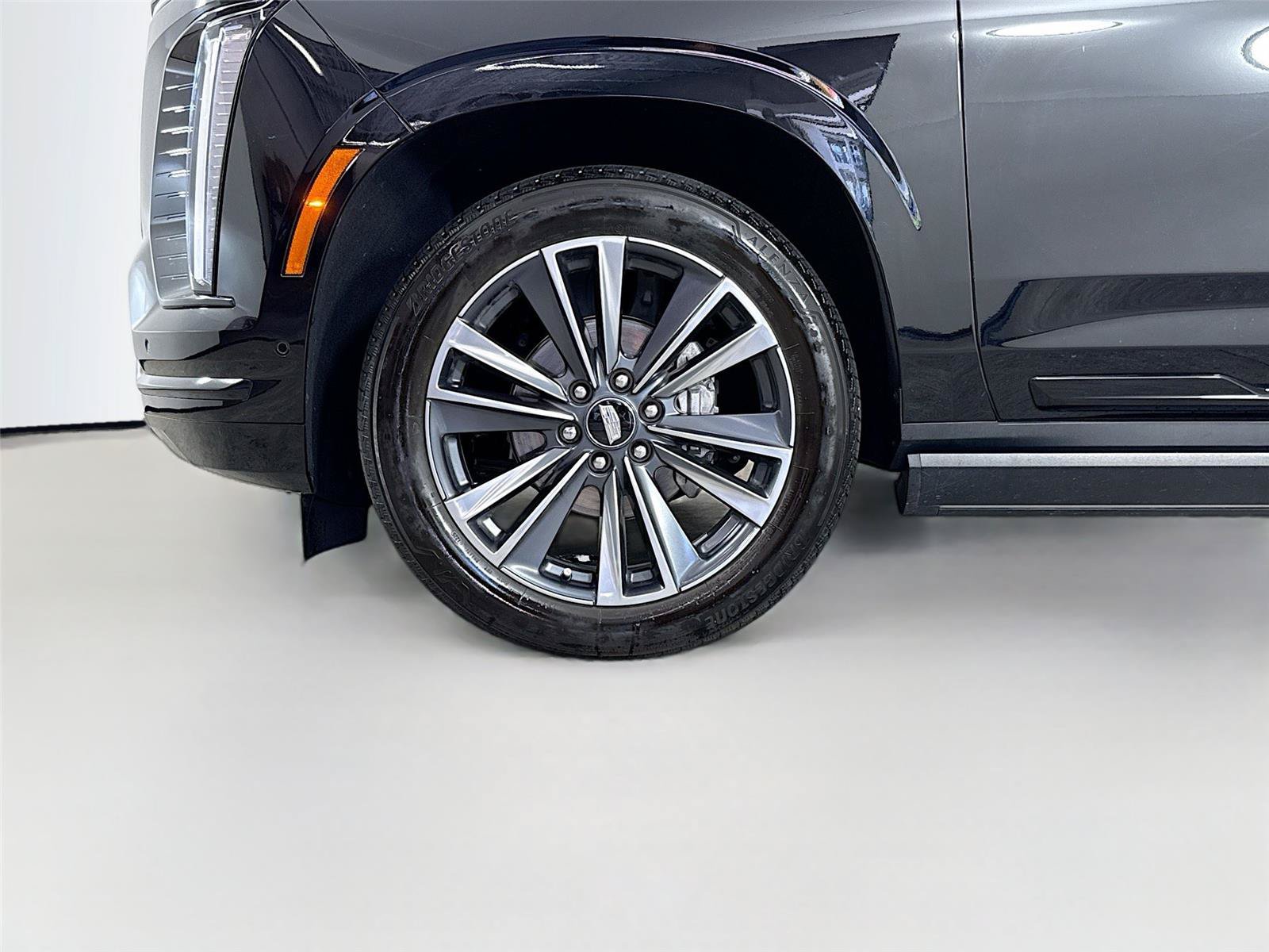 Used 2025 Cadillac Escalade Sport w/ Touring Package AWD/4WD image 34