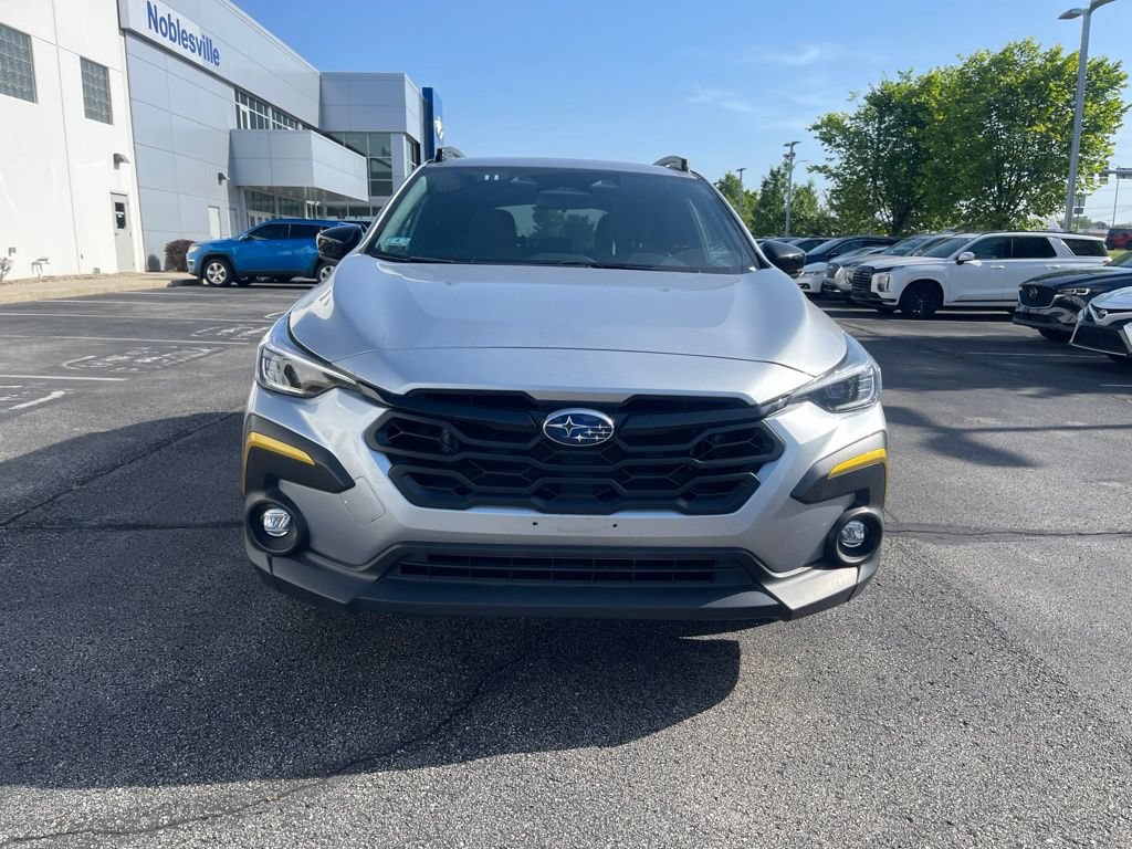 Used 2025 Subaru Crosstrek 2.5i Sport AWD/4WD image 2