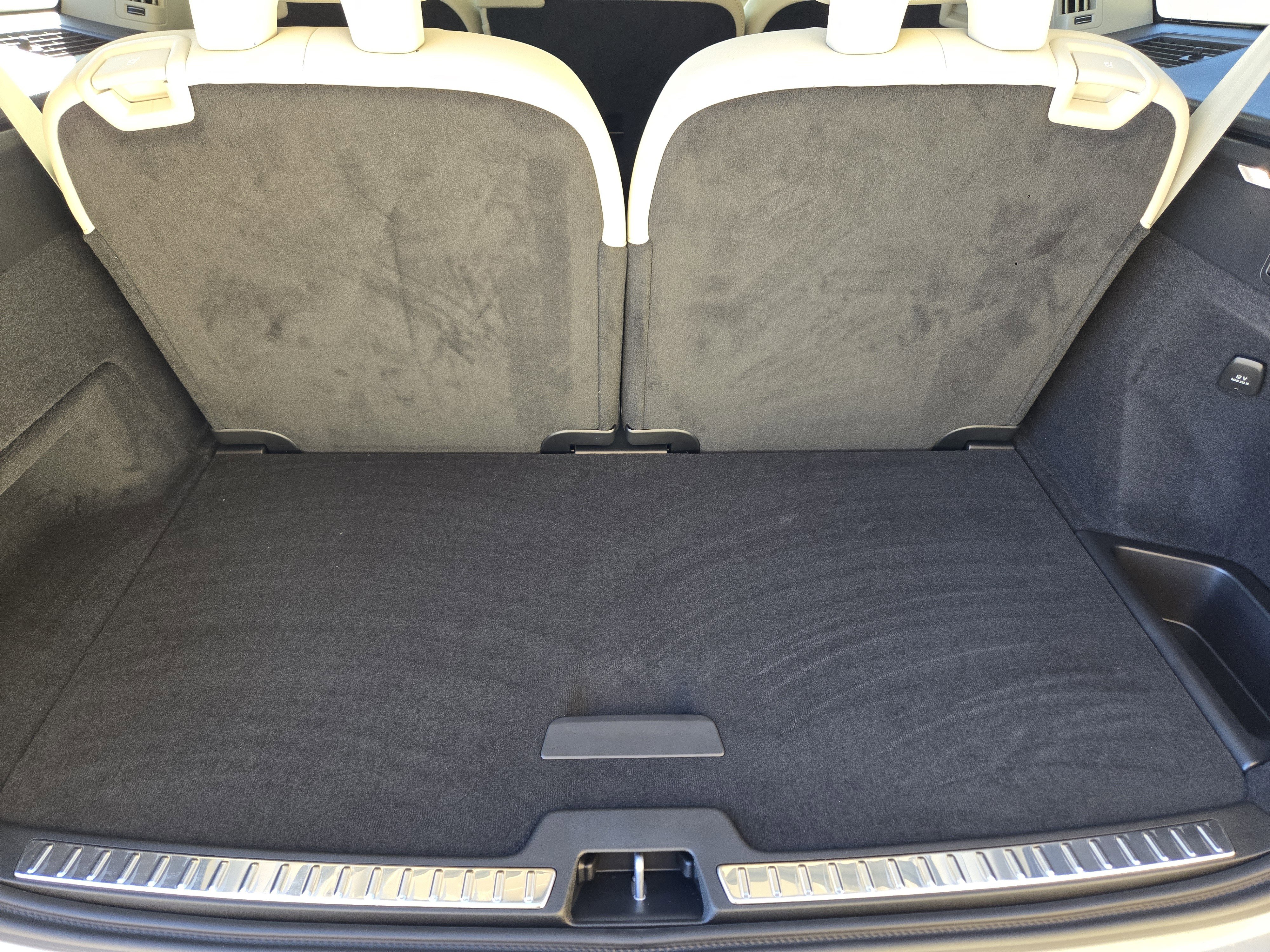 New 2026 Volvo XC90 B6 Ultra image 37